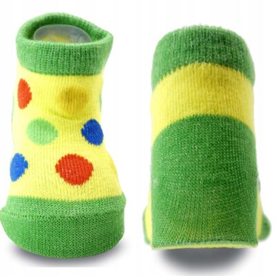 Skarpetki niemowlęce w rozmiarze 6-7 cm, idealne dla dzieci do 12 miesięcy, w kolorze zielonym i żółtym, wykonane z wysokiej jakości bawełny.